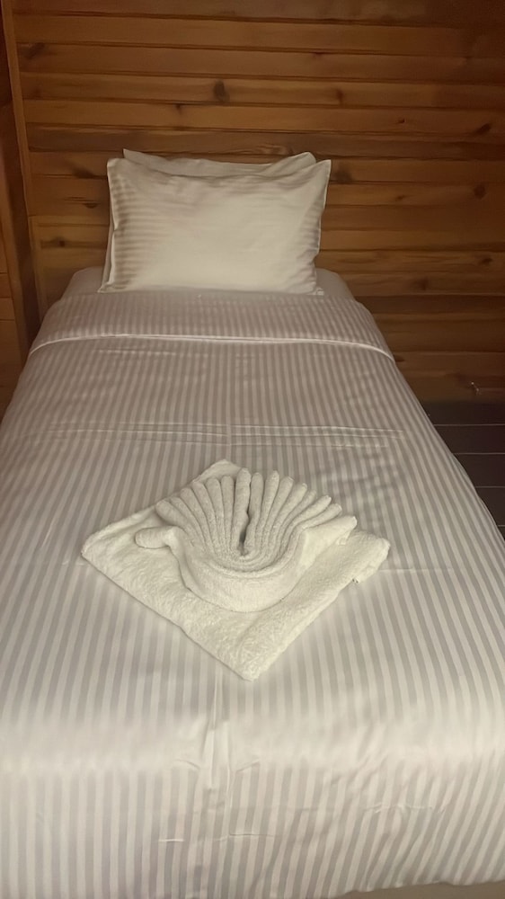 Royal Garden Suite Hotel 22/45