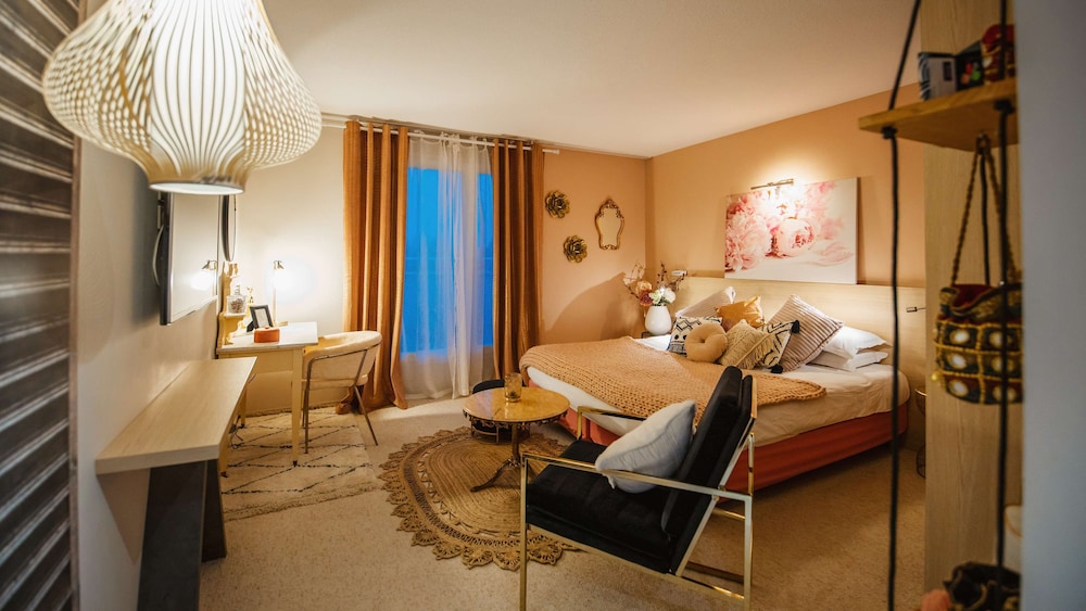 Kyriad Prestige Vannes Centre Palais Des Arts 39/66