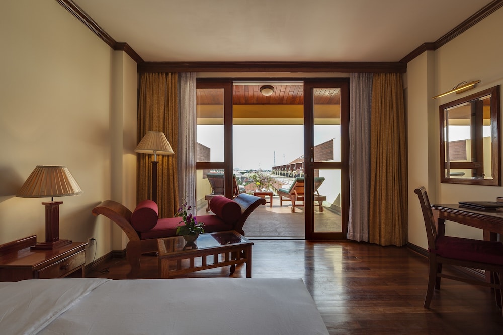 ANGKOR PARADISE HOTEL 30/50
