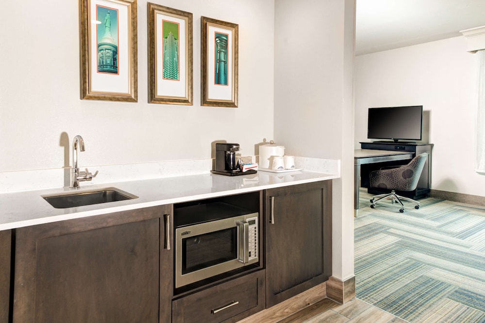 Hampton Inn & Suites By Hilton Atlanta Perimeter Dunwoody 41/41