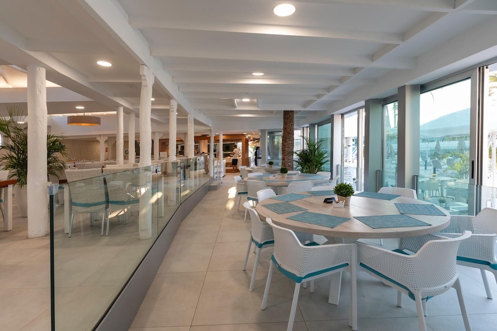 Hotel LIVVO Dunagolf Suites 34/50