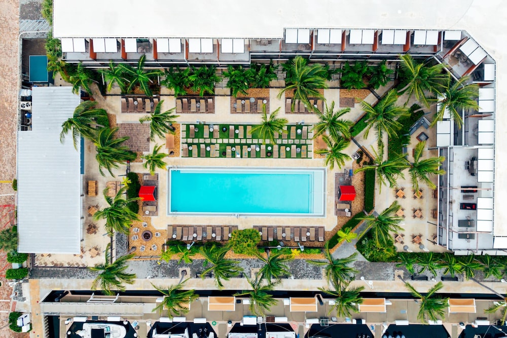 The Perry Hotel Key West 10/77