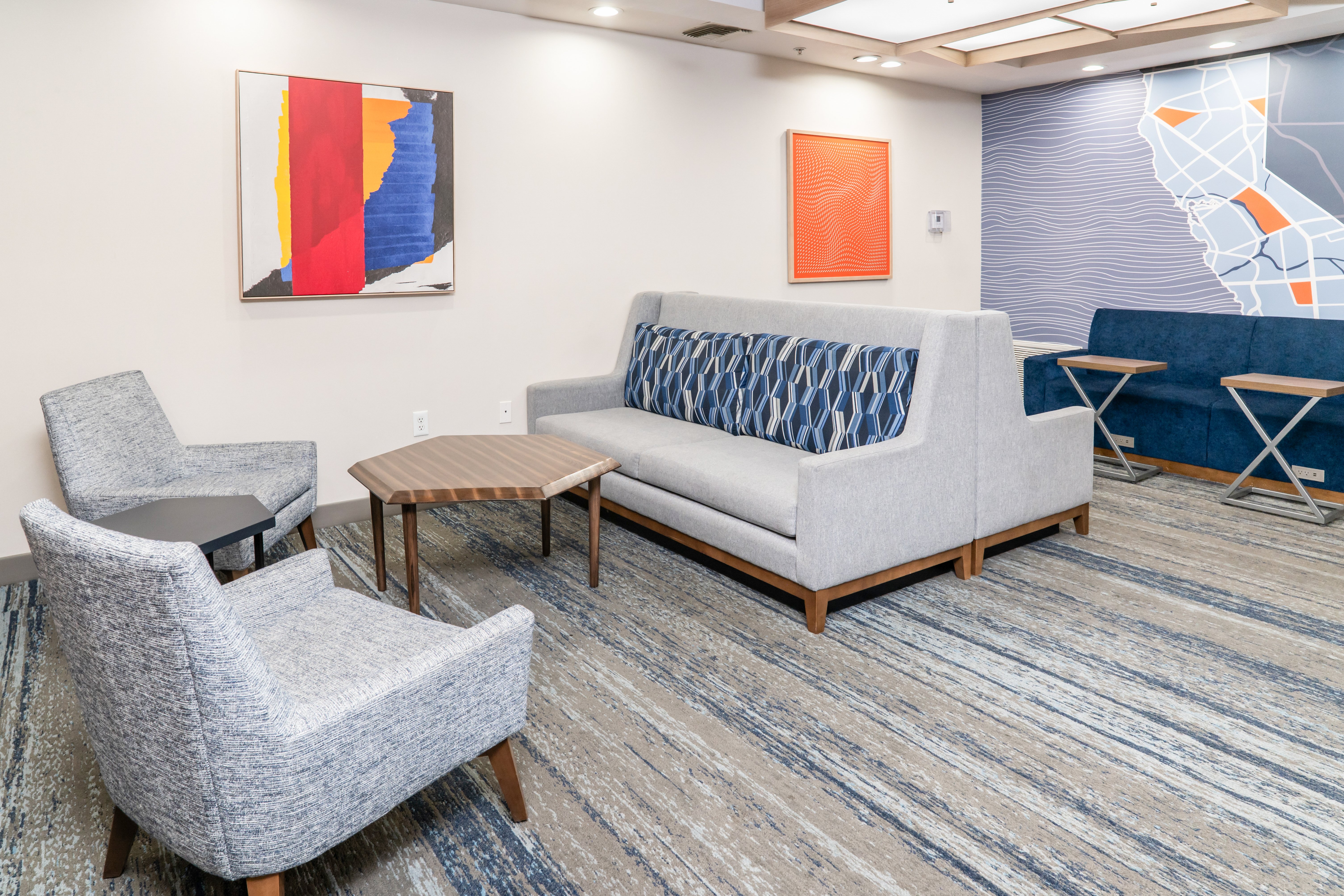 Holiday Inn Express Hotel Suites San Diego Otay 43/77