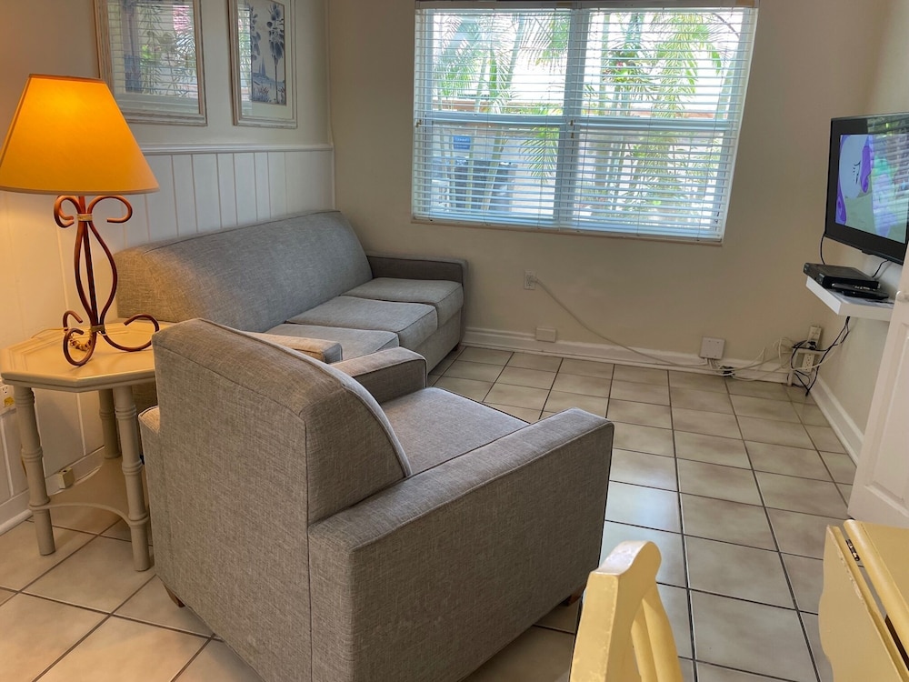 Venice Beach Villas 46/61