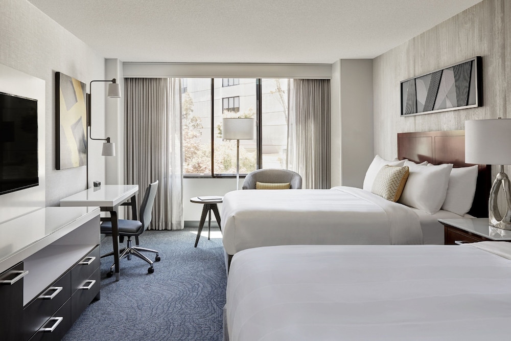 غرفة بسريرين كوين بإطلالة على الفناء، Marriott San Francisco Fishermans Wharf 4/6