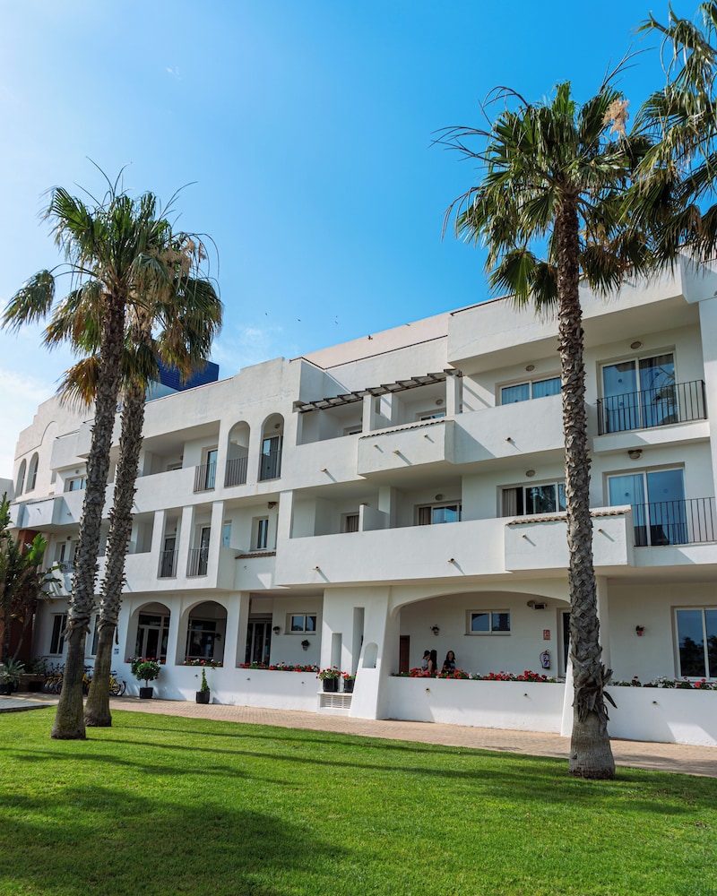 Ohtels Cabogata 4/50