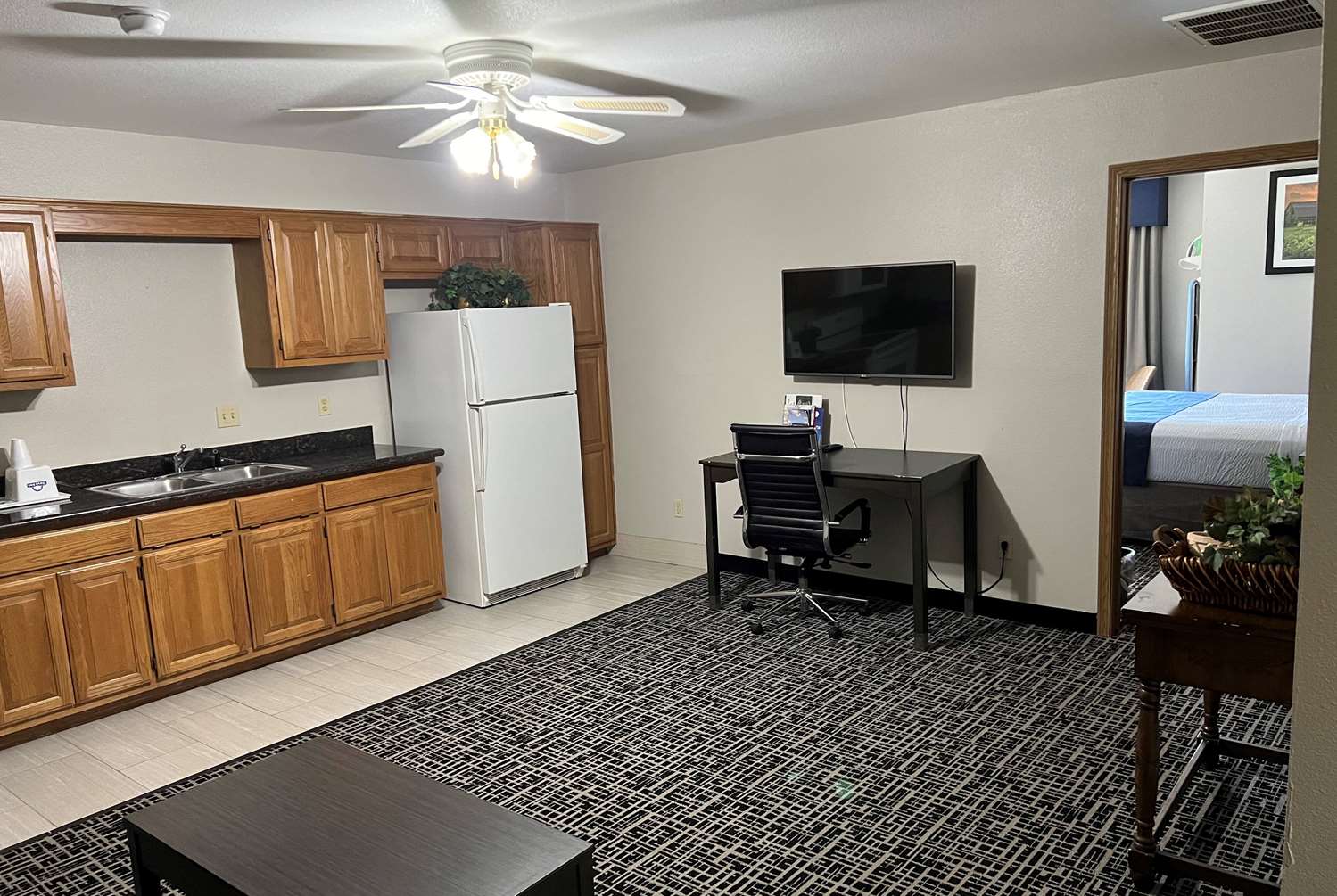 Days Inn by Wyndham Grove 6/11