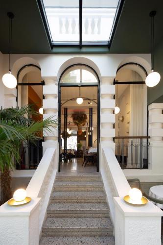 Pavilion Boutique Hotel 2/36