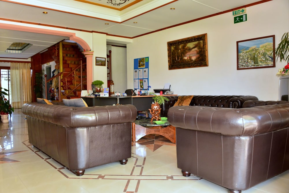 Sun City Apartments 13/50