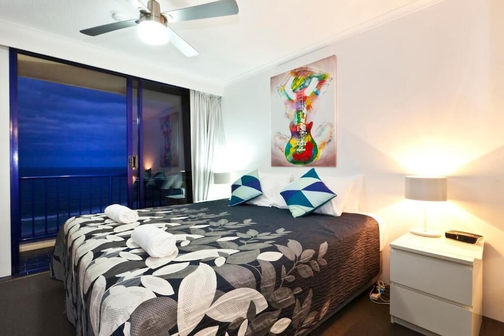 Surf Regency 23/72