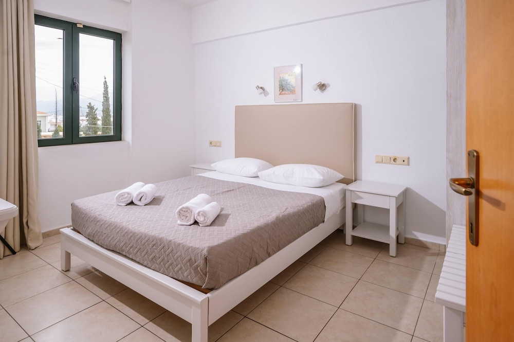 Dionysos Apartments And Studios 25/61