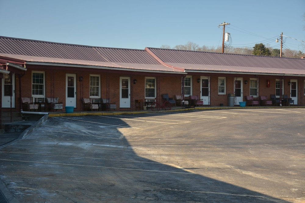Americas Best Value Inn 37/45