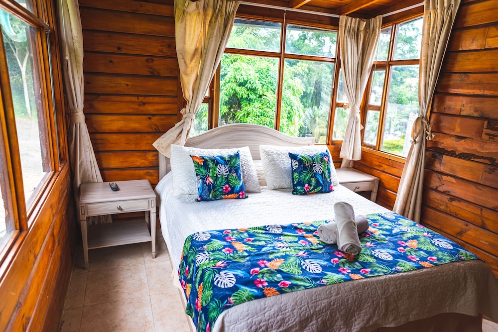 Villeta Resort Hotel 6/47