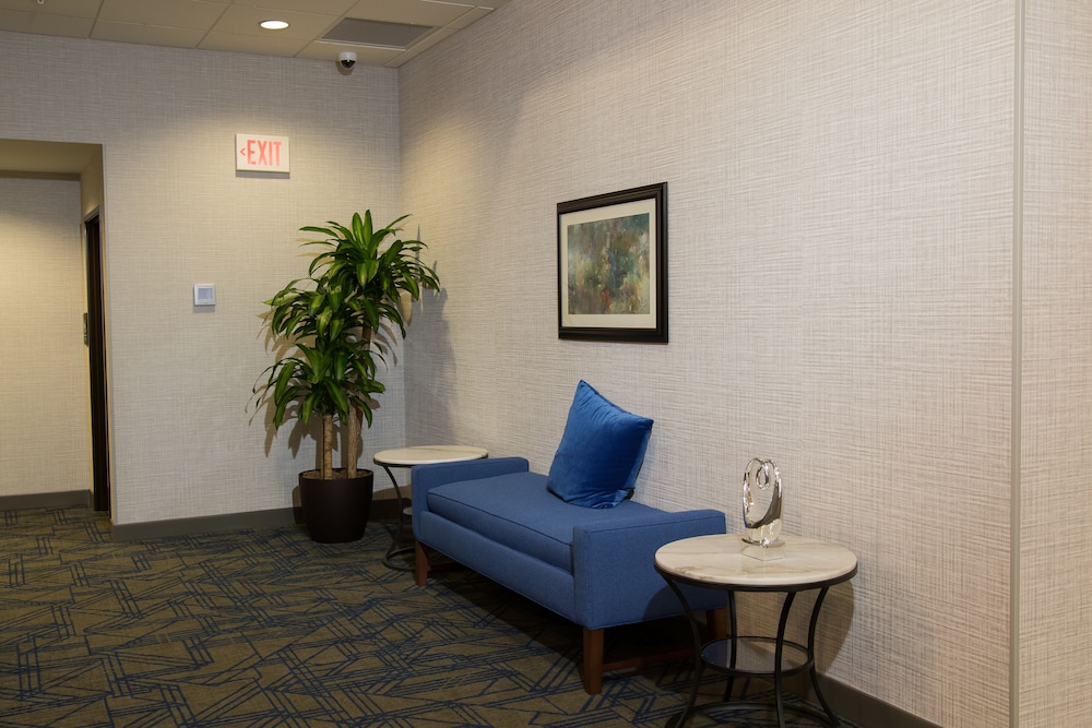 Hampton Inn & Suites Tulsa Downtown Ok 39/55