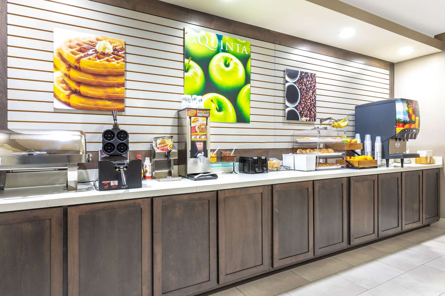 La Quinta Inn & Suites by Wyndham Hopkinsville 4/41