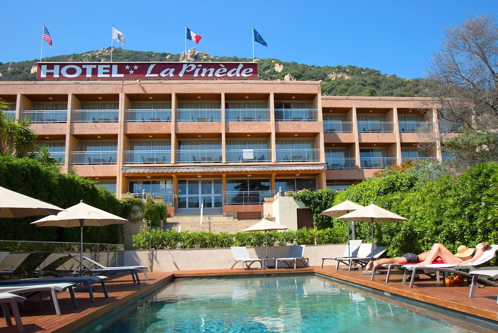 Hotel La Pinede 2/72