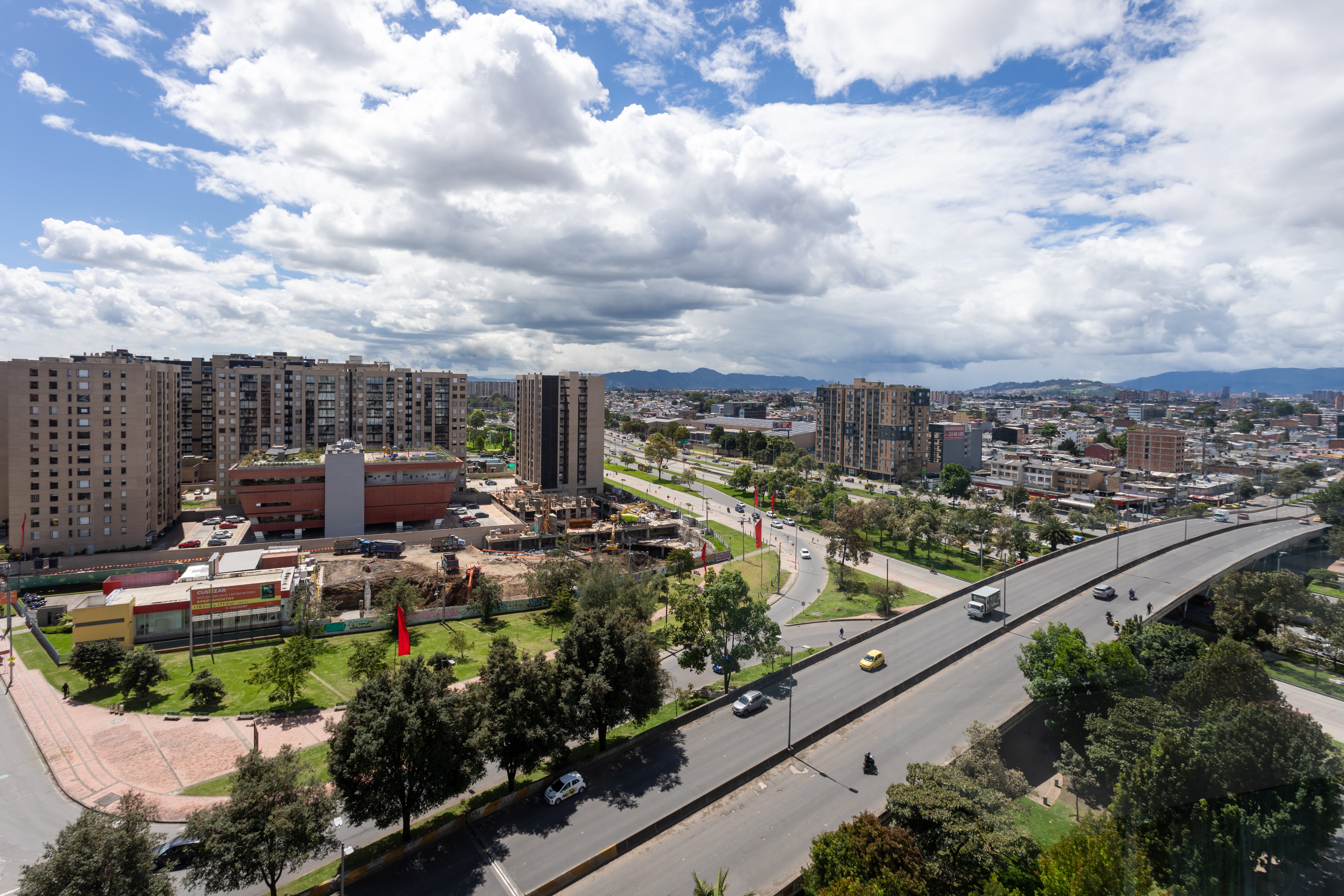 Holiday Inn Bogota Airport 74/75