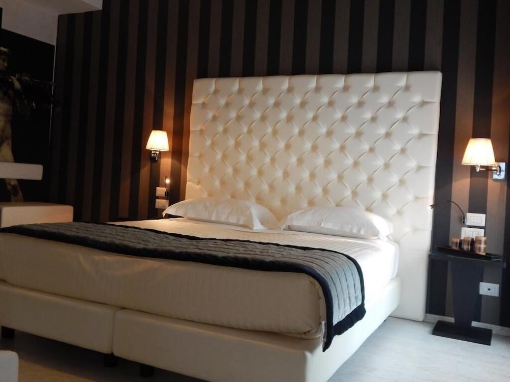 Hotel Nazionale 25/58