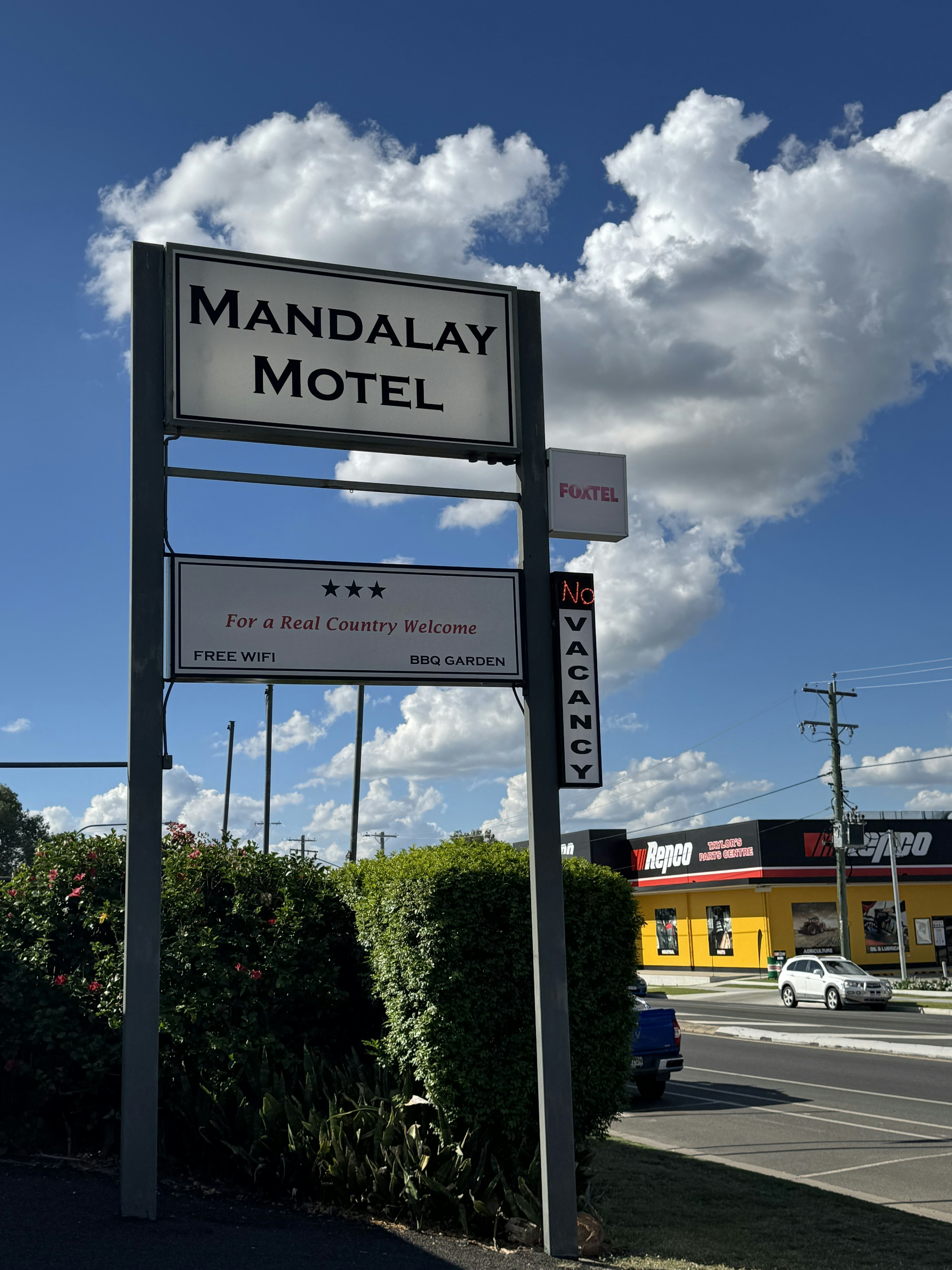 Mandalay Motel 2/33
