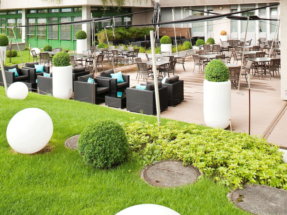 Novotel Zurich Airport Messe Hotel 59/64