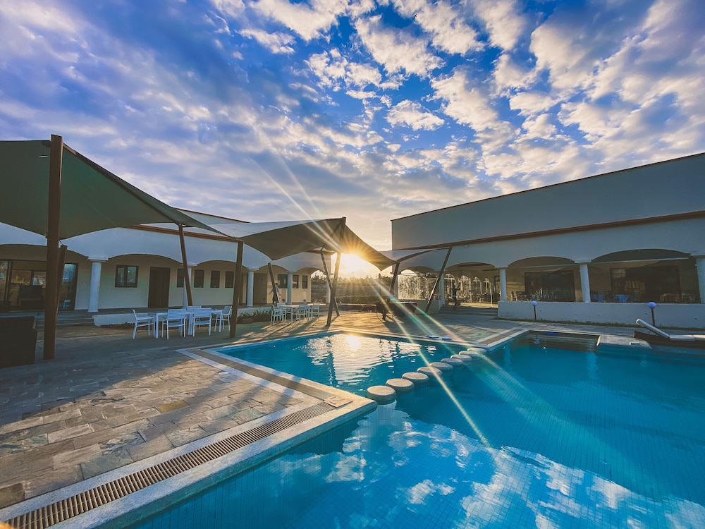 Maiyan Resort 48/58