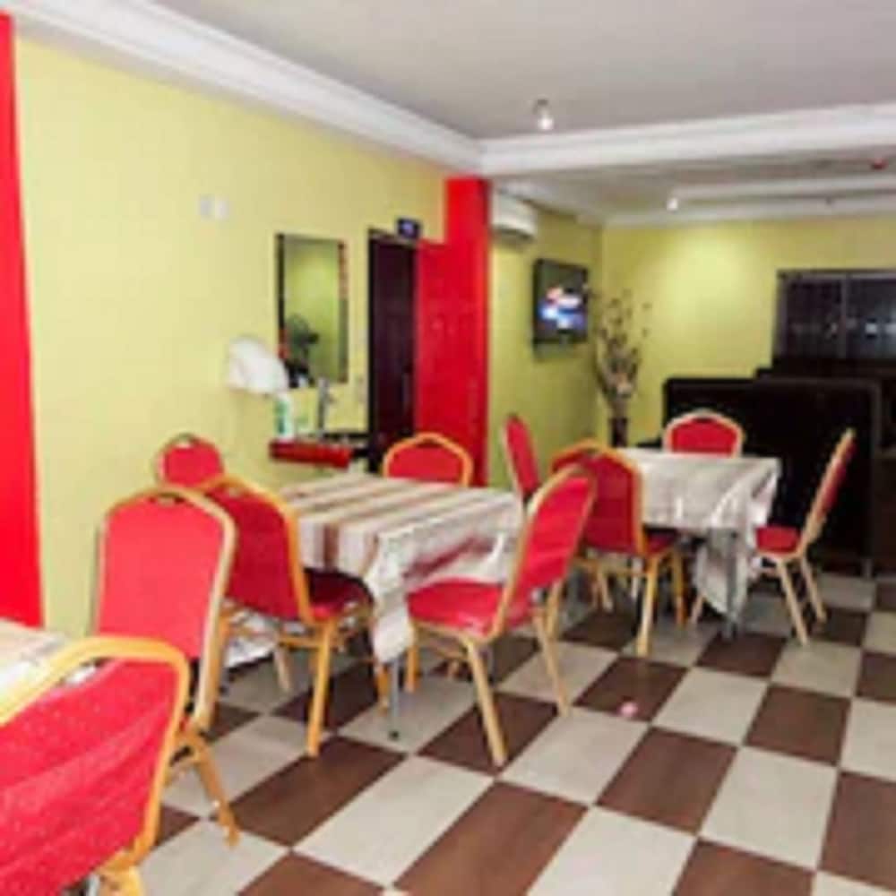 Ghatview Hotel 26/33
