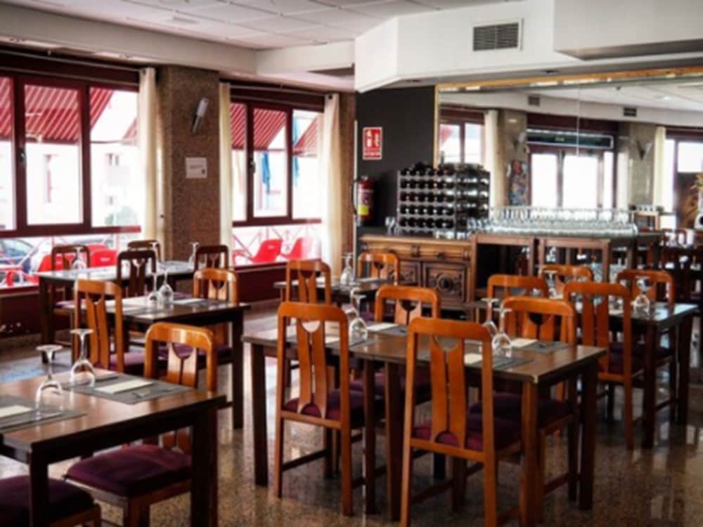 restaurant cafeteria