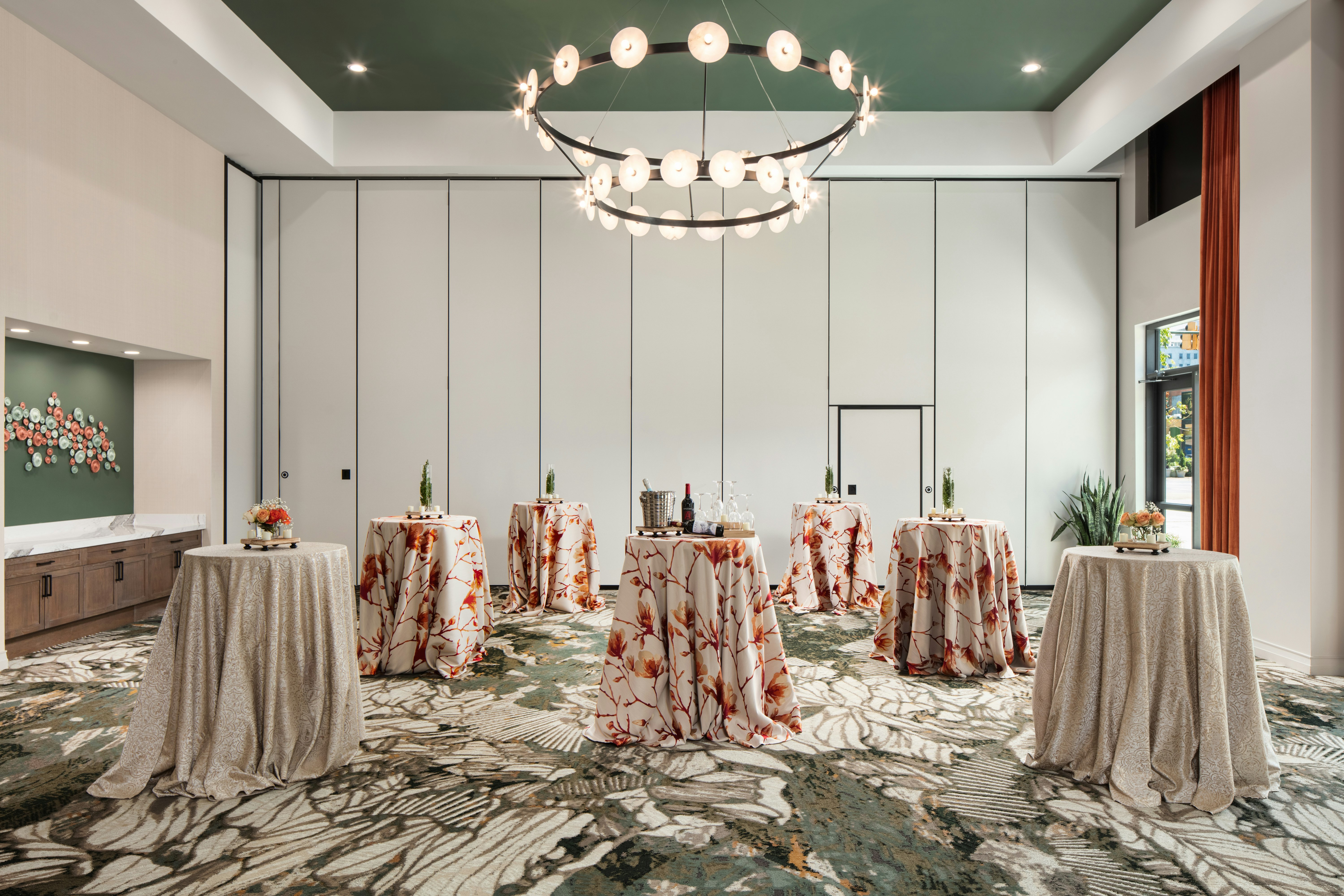 Embassy Suites by Hilton Chattanooga Downtown 44/51