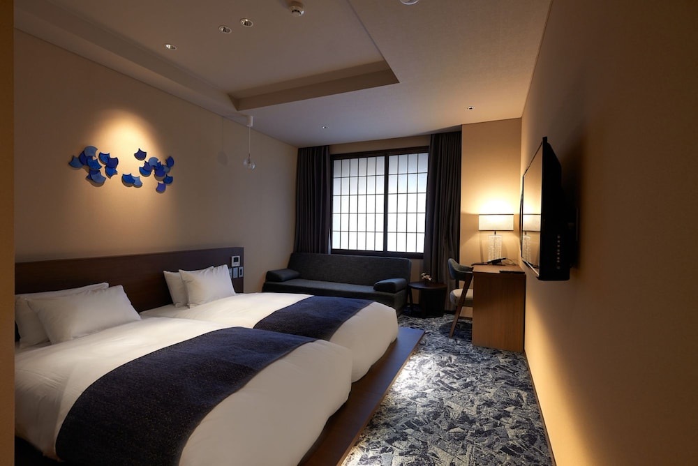 Minn Kanazawa 11/50