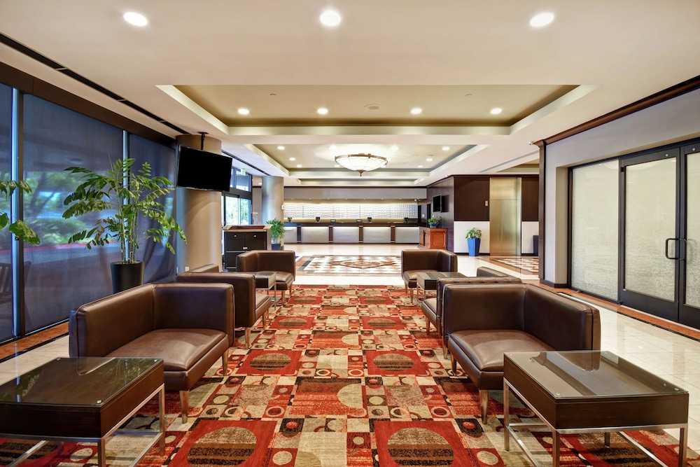 DoubleTree by Hilton Hotel Pleasanton at the Club 29/70