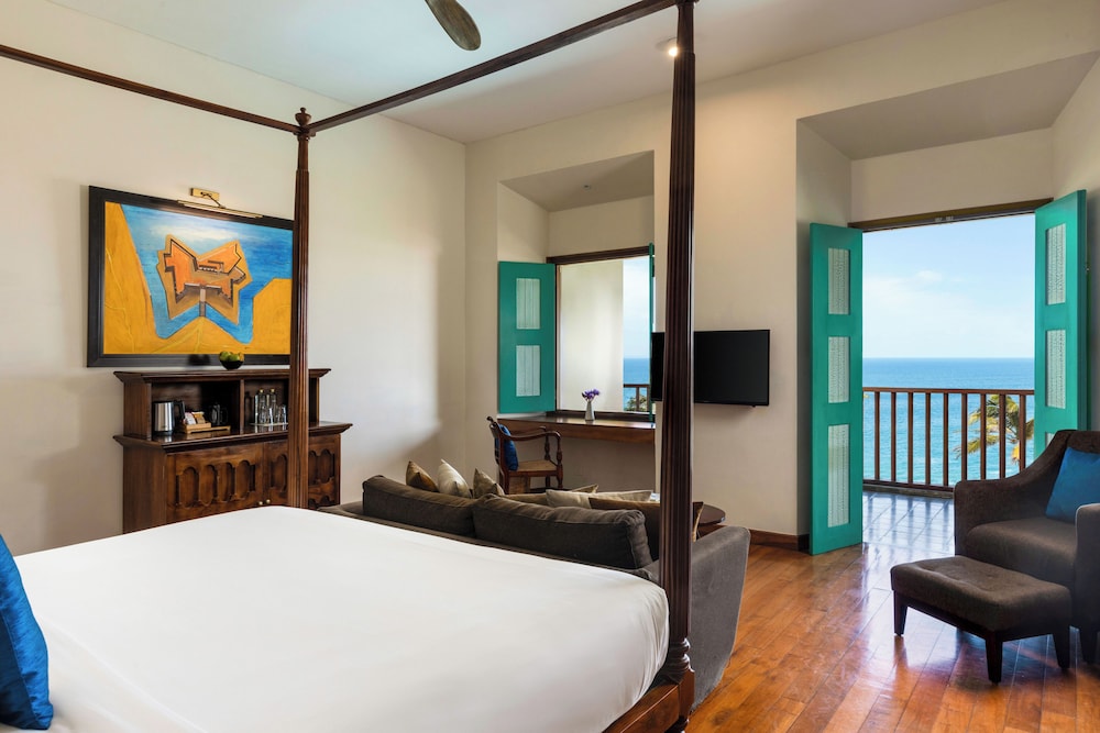 Luxury, Twin Beds, Spa Wing