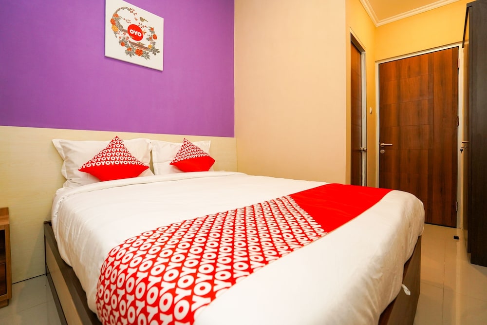 Hotel O Surabaya near Surabaya Town Square formerly Kupang Gunung Residence 31/60