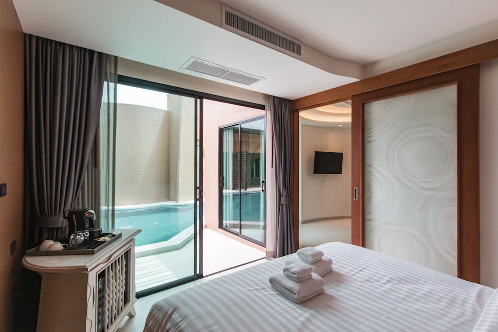 Rachabhura Hotel 13/50