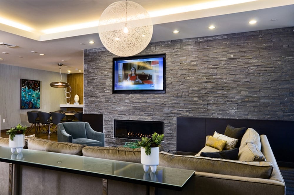 Global Luxury Suites East Boston 27/50