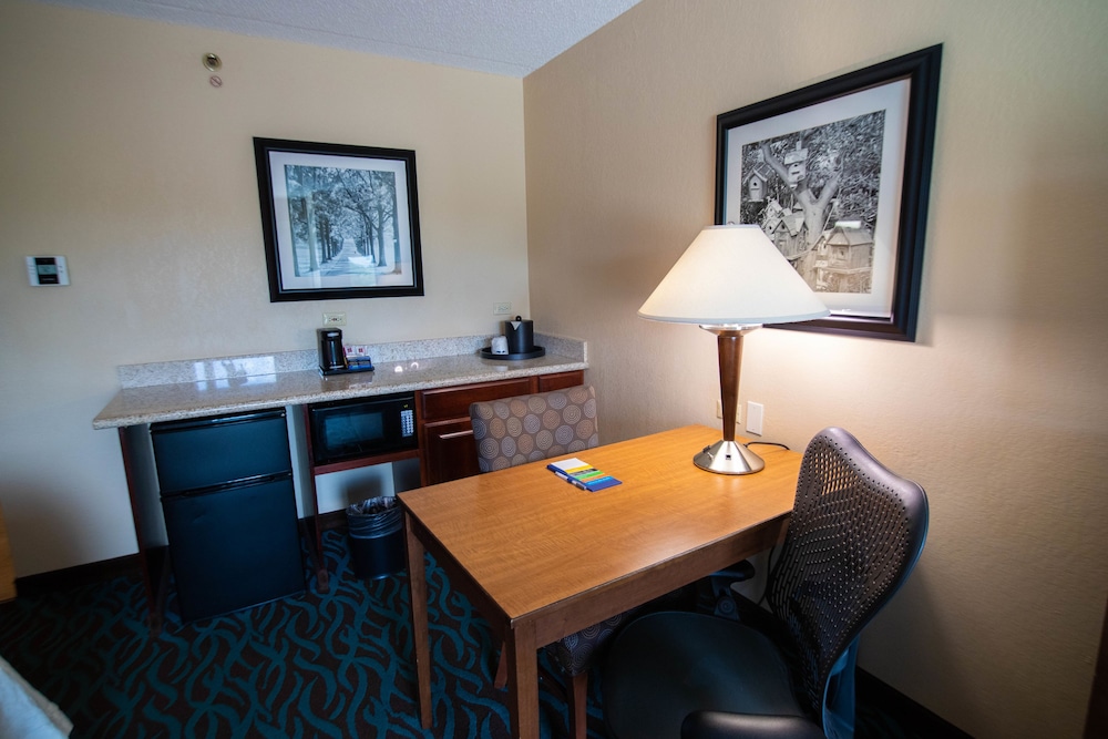 Hampton Inn And Suites Chicago North Shore 42/45