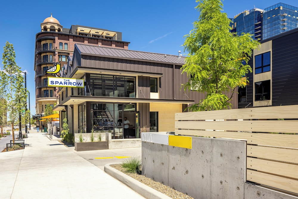 The SPARROW Hotel 2/38