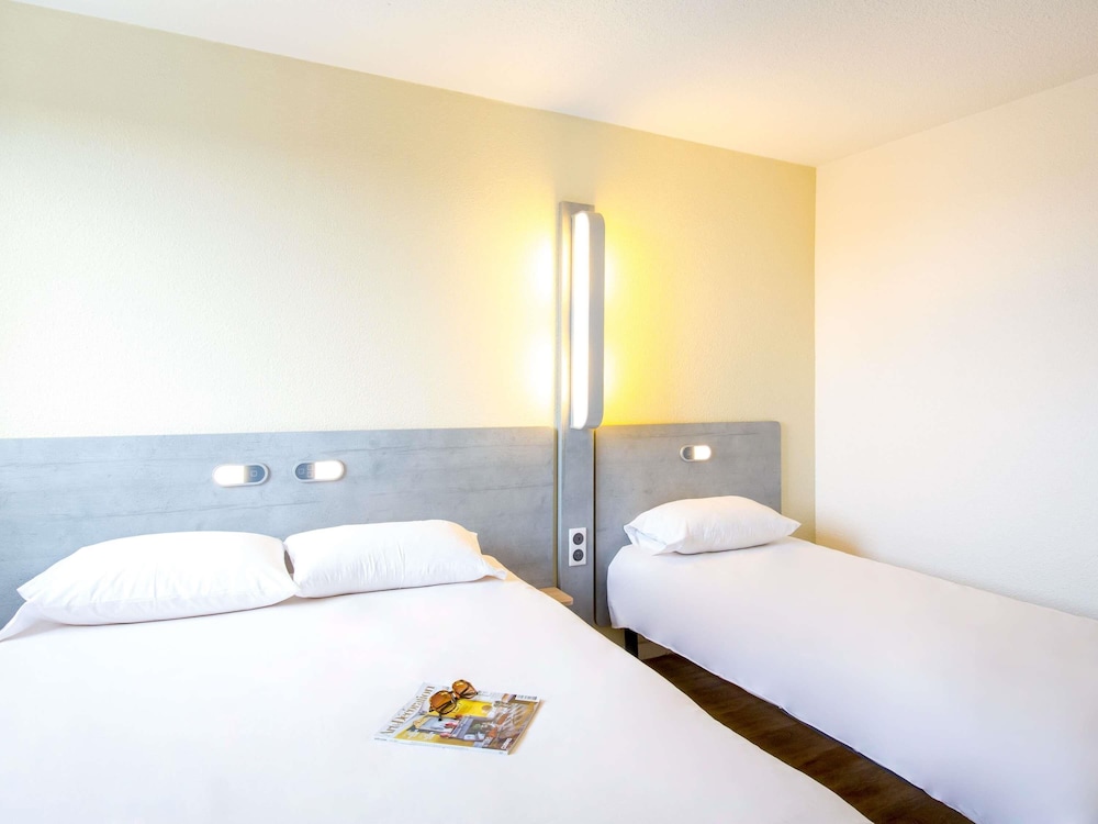 Ibis budget Frejus Saint Raphael Centre et Plage 24/64