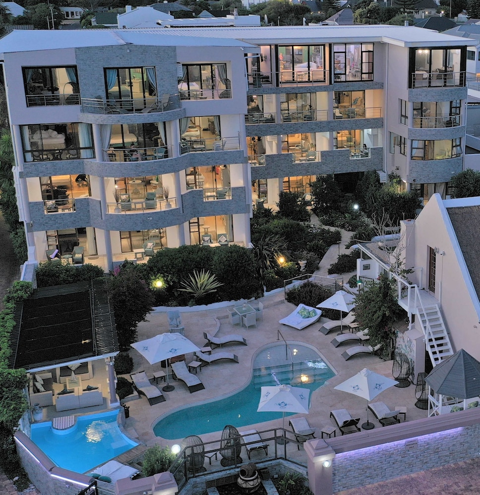 Misty Waves Boutique Hotel 1/79