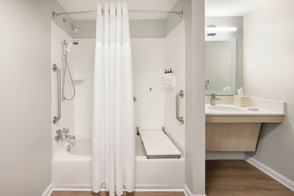TownePlace Suites by Marriott Tampa Westshore/Airport 53/54