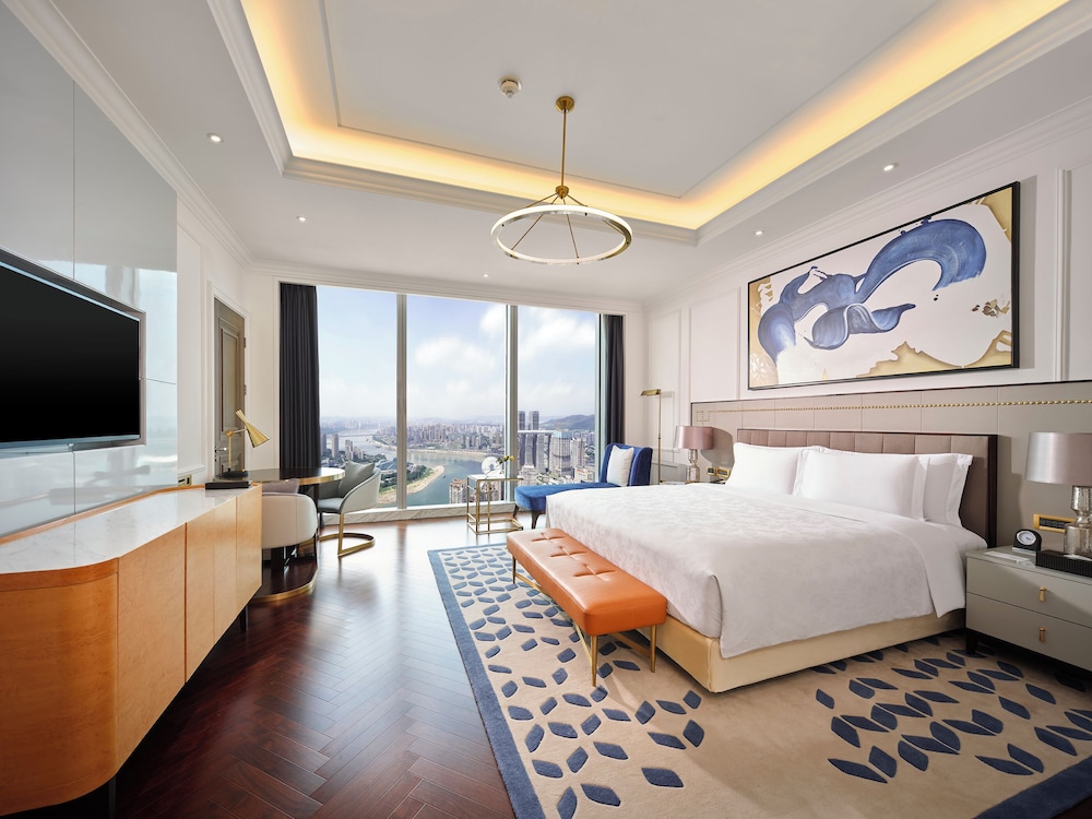 The Lixury Hotel -The Unbound Collection by Hyatt 8/50
