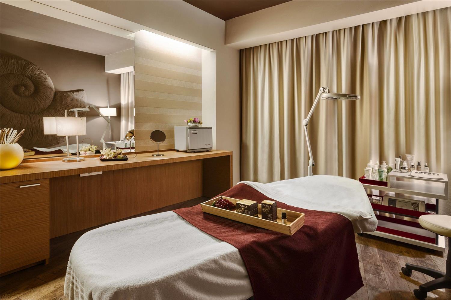 Ramada by Wyndham Oradea 8/20