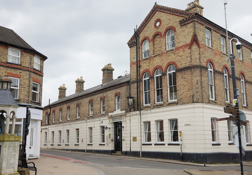 The George Hotel 48/57