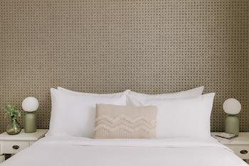 Standard, Single, Large Single Bed