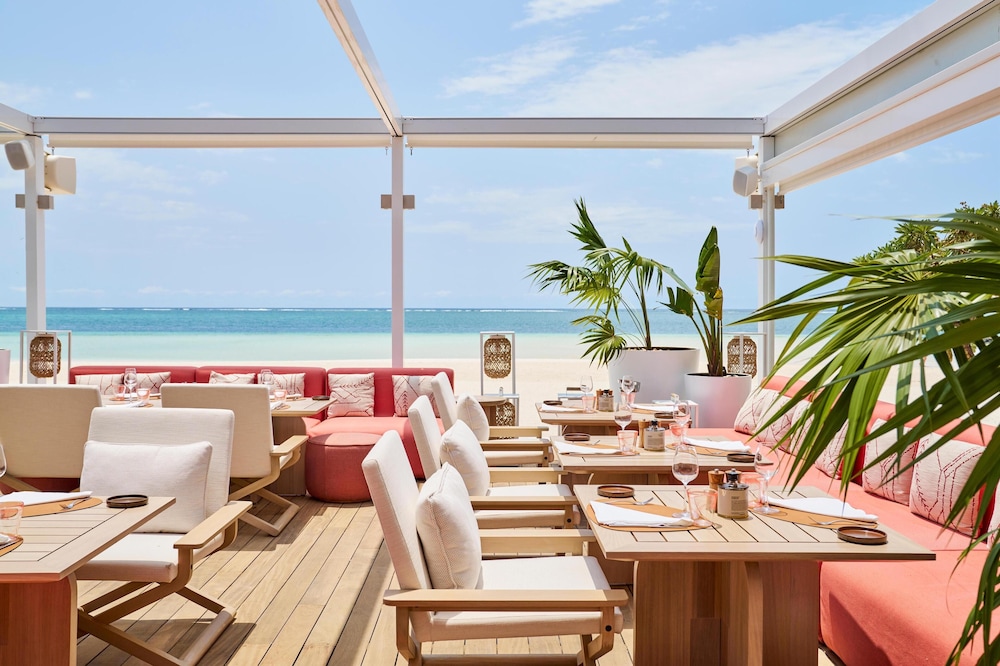 LUX Belle Mare Resort and Villas 35/50