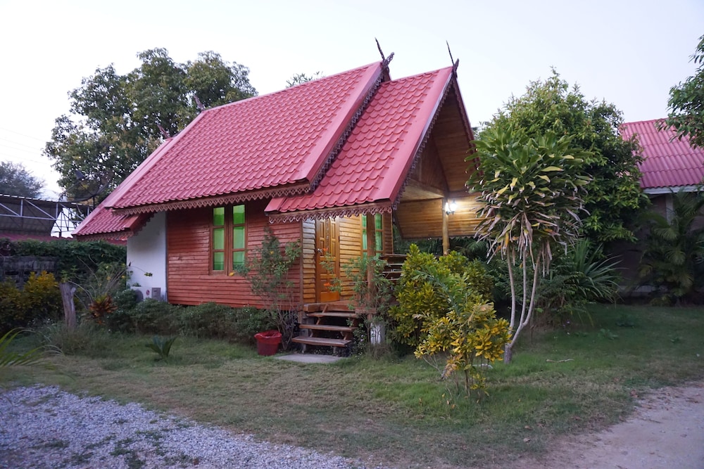Nam Khong Tara Resort 6/27