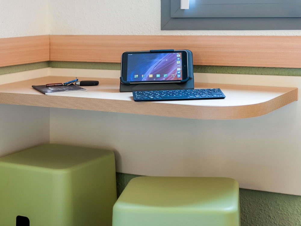 Ibis Budget Poitiers Nord Futuroscope 57/71