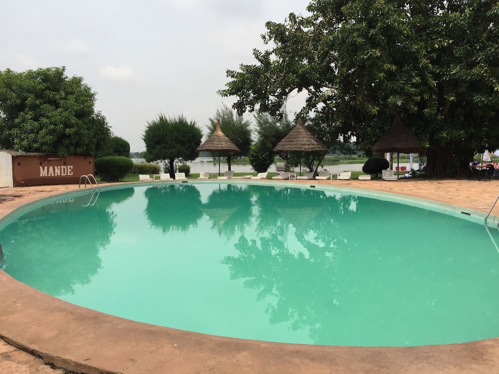 Hotel Mande