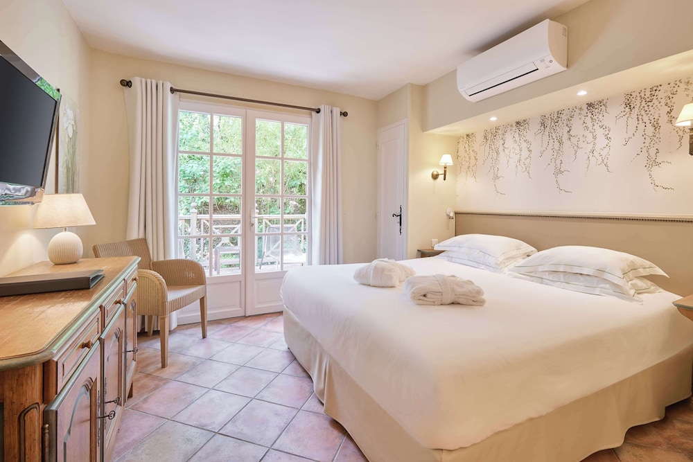 Comfort, King Bed, with View, Terrace
