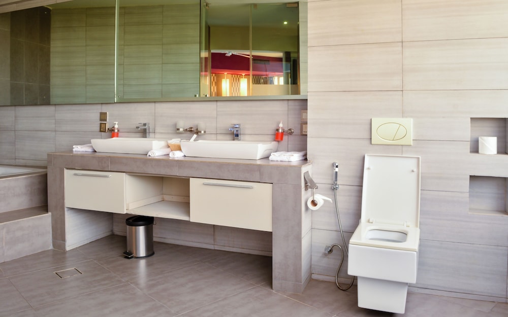 غرفة بسرير مزدوج بإطلالة على البحر، Bliss Resort 3/3