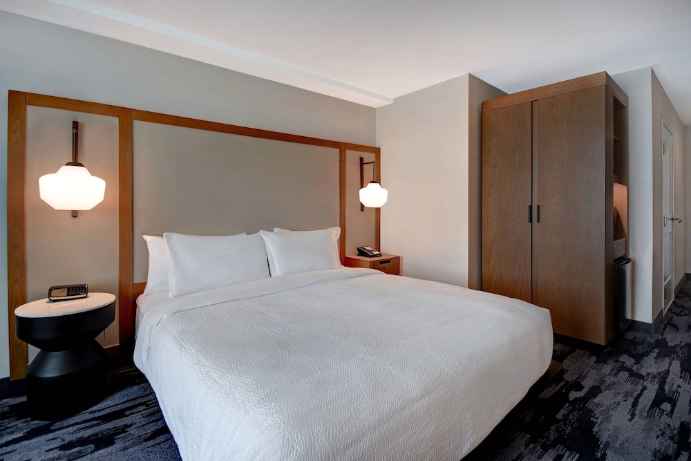 Fairfield Inn & Suites by Marriott Las Vegas Airport South 16/53